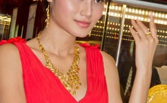 顾子衿秦慕萱是什么电视剧